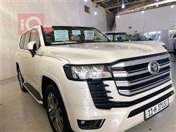 تۆیۆتا لاند کروزەر